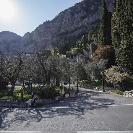 In Tignale/gardasee 36094