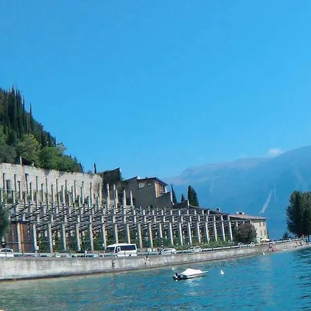 In Tignale/gardasee 36094